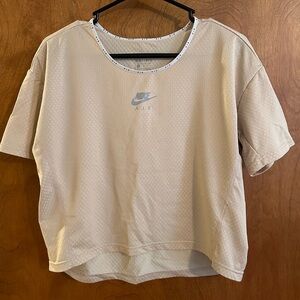 Medium Nike crop dry fit top